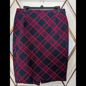 Old Navy Red and Navy Plaid Pencil Skirt, size 10